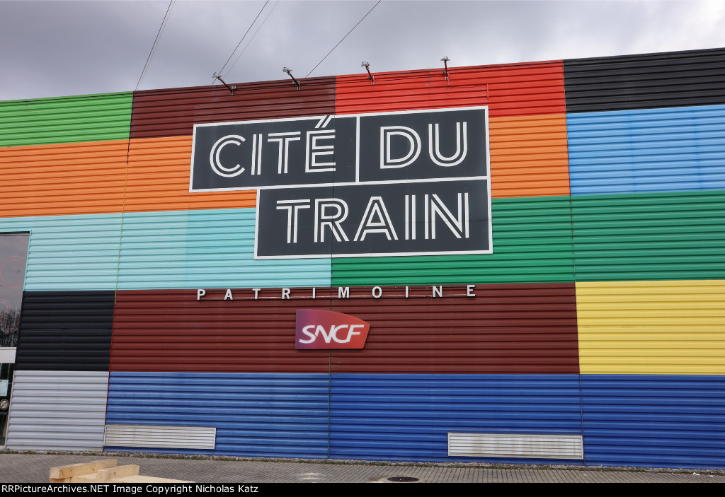 Cité du Train Exterior